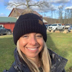 Meet your Posher, Dana